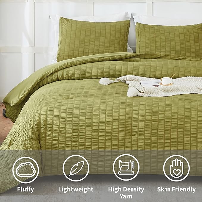 AveLom Olive Green Seersucker Full Comforter Set (80x90 inches), 3 Pieces-100% Soft Washed Microfiber Lightweight Comforter with 2 Pillowcases, All Season Down Alternative Comforter Set for Bedding