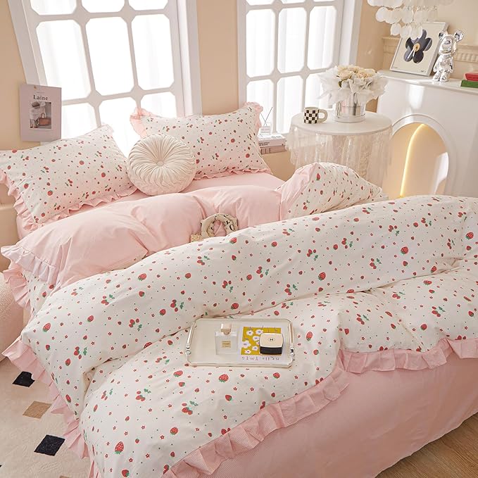 Kawaii Strawberry Duvet Cover Twin XL Girls Princess Pink Lace Duvet Cover 100% Cotton Cute Ruffle Bedding Set Twin XL Romantic Strawberry Print Ruffled Comforter Cover with Zipper Closure