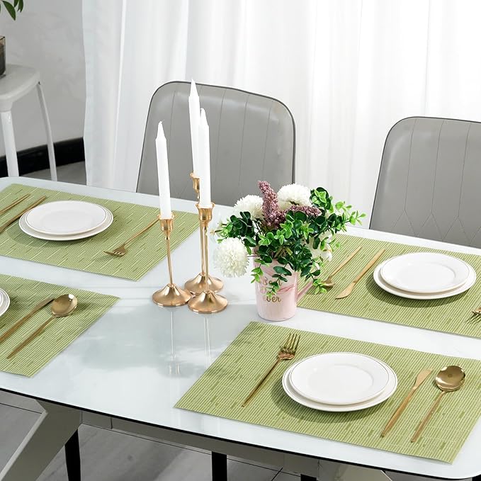 Placemats Set of 12，Christmas Non-Slip PVC Weave Table Mats Easy to Clean，Heat Resistant Place Mats for Kitchen Dining Table Decoration Indoor Outdoor，Pea Green