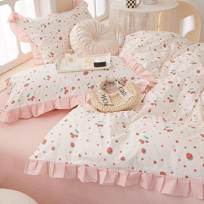 Pink Ruffle Duvet Cover Full Cute Strawberry Duvet Cover Girls Princess Lace Bedding Set Cotton Ruffled Comforter Cover Kawaii Strawberry Fruits Print Lace Bedding Comforfer Cover with 2 Pillowcases