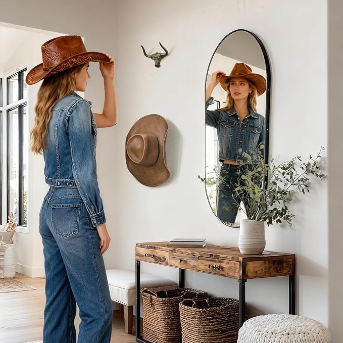 Cowboy Hat Rack for Wall 2 Pack Modern Cast Iron Cowboy Hat Holder Cowgirl Hat Hanger Western Decor Longhorn Wall Hooks Closet Bedroom Living Room Antique Gold Men's Western Gifts
