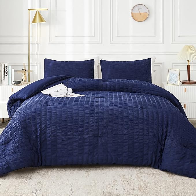 AveLom Seersucker King Comforter Set (104x90 inches), 3 Pieces - 100% Soft Washed Microfiber Lightweight Comforter with 2 Pillowcases, All Season Down Alternative Comforter Set for Bedding, Navy