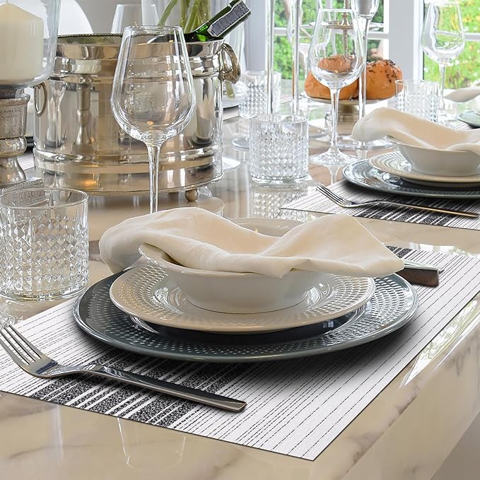 Winknowl Placemats Set of 8, Washable Vinyl Woven Placemats, Heat Resistant & Wipeable Table Mats for Kitchen Dining Table (White)