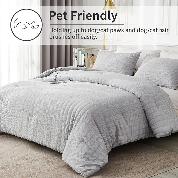 AveLom Seersucker Queen Comforter Set, 90x90 inches, 3 Pieces - Light Gray, 100% Microfiber, Soft Washed, Down Alternative, Chic Seersucker Design, Easy Care, Pet Friendly