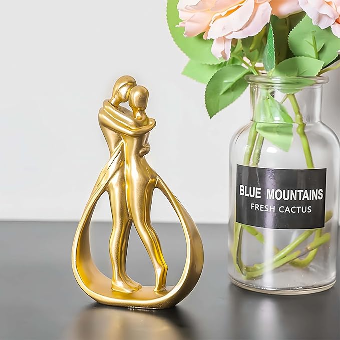 Nordic Couple Resin Sculpture Romantic Golden Love Statue for Home Decor Perfect for Couples 5.2 Inches