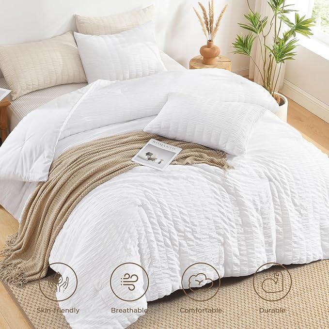 AveLom Seersucker Queen Comforter Set (90x90 inches), 3 Pieces - 100% Soft Washed Microfiber Lightweight Comforter with 2 Pillowcases, All Season Down Alternative Comforter Set for Bedding, White
