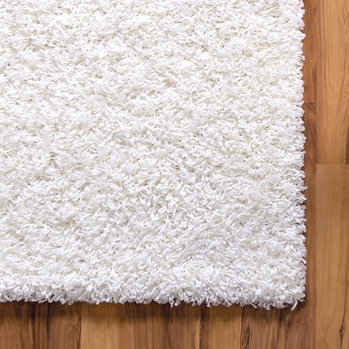 Unique Loom Solid Shag Collection Area Rug (3' 3" Square, Snow White)