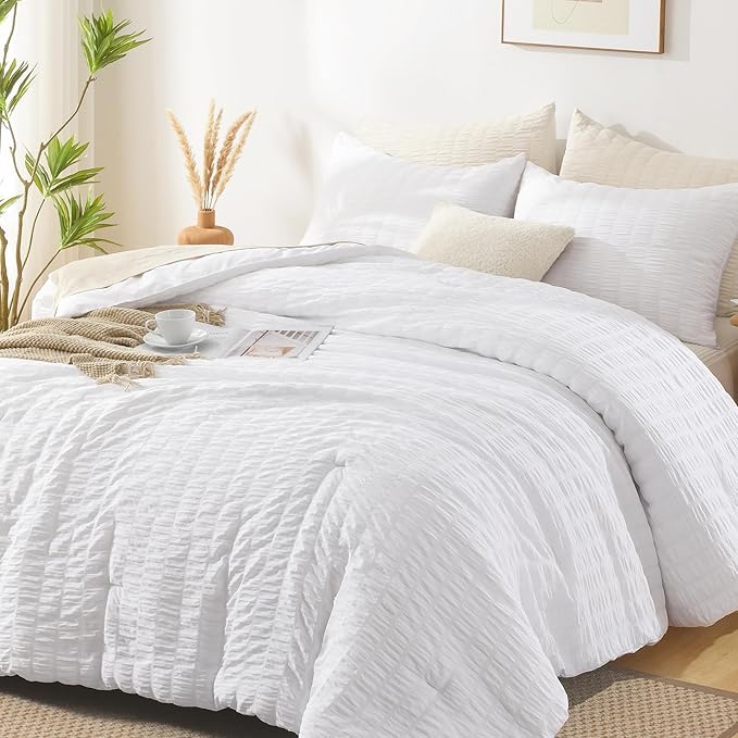 AveLom Seersucker Twin/Twin XL Comforter Set (68 x 90 inches), 2 Pieces - 100% Soft Microfiber Lightweight Comforter with 1 Pillowcase, All Season Down Alternative Comforter Set for Bedding, White