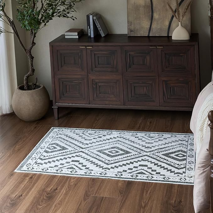 RAMEFILD Moroccan Washable Area Rug 3x5, Geometric Tribal Decorative Woven Rug, Non-Slip Boho Farmhouse Soft Low-Pile Area Rug for Living Room Bedroom Dining Table, Olive Green/White