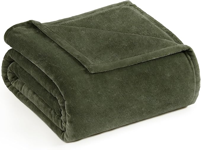 Casa Platino Fleece Blanket King Size – 300 GSM Olive Green Fleece Throw for Bed or Couch – Soft Cozy Warm Winter Blanket for Bed, Fuzzy Plush Elegant for Men & Women - 108x90 Inch