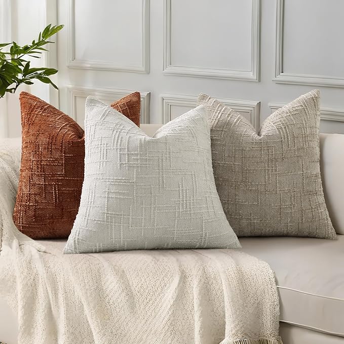 decorUhome Spring Light Grey Chenille Throw Pillow Covers 18x18 Set of 2 Textured Slubby Couch Pillow Covers Farmhouse Accent Modern Neutral Decorative Pillow Cases for Bed Sofa Living Room