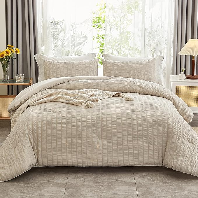 AveLom Beige Seersucker Twin Comforter Set (68x90 inches), 2 Pieces-100% Soft Washed Microfiber Lightweight Comforter with 2 Pillowcases, All Season Down Alternative Comforter Set for Bedding
