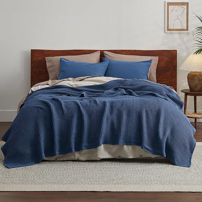 Bedsure Gentlesoft 100% Cotton Blanket King Size for Bed - Breathable and Soft for Spring Summer, Thick Cozy Waffle Weave Blanket Gifts for Women, Navy, 104x90 inches
