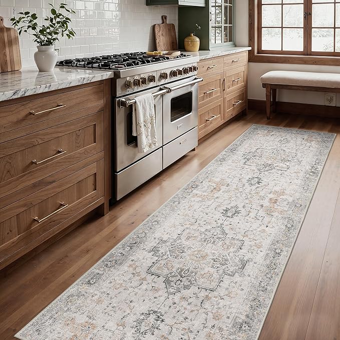 BESBLEE Runner Rug 2'6''x8, Non Slip Vintage Hallway Runner Rugs, Low Pile Lightweight Machine Washable Mat for Hallway, Entryway, Bedroom, Kitchen and Corridor, Light Taupe Brown