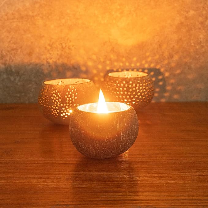 Restaurantware-Coco Casa 3.9 x 2.8 Inch Coconut Shell Candle, 1 Hand Poured Coconut Bowl Candle - Spring Hydrangea Fragrance, Double Wax Blend, Soy Wax Scented, Wooden Wick