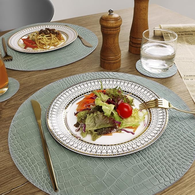 Jovono Round Leather Placemats for Round Tables Set of 4, Green Place Mats and Coasters, Wipeable Waterproof Heat Resistant Table Mats Easy to Care for Indoor Decor 13 inch Diameter