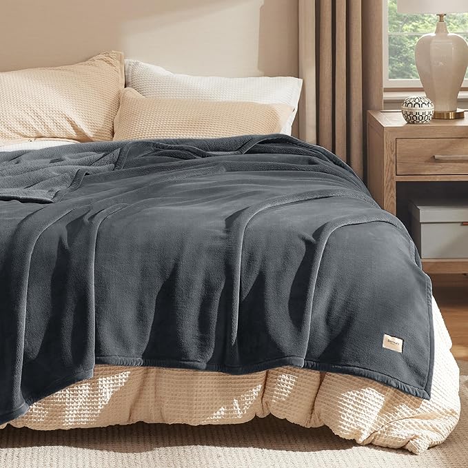 Bedsur Fleece Blankets Queen Size for Bed - GentleSoft Warm, Cozy, Soft & Thick Blanket for Winter, Heavy 500Gsm Anti-Static Design, Ideal for Couch & Sofa, Grey, 90x90 Inch