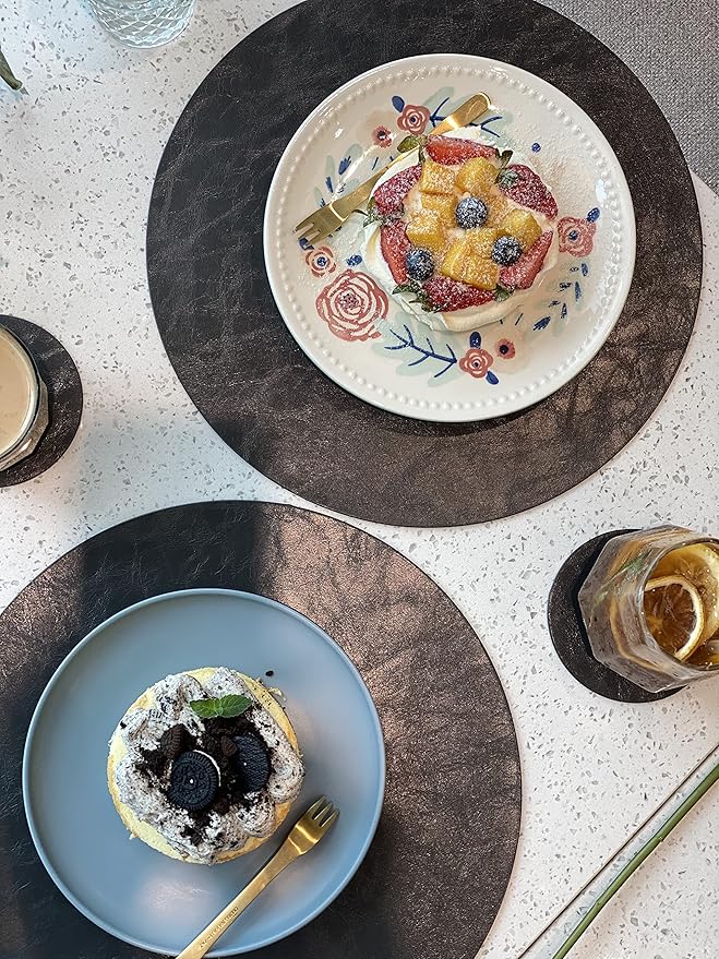 Set of 6 Embossed PU Leather Placemats, Waterproof Coffee Coasters, Kitchen Table Mats, Easy to Wipe Off for Dining Round Table