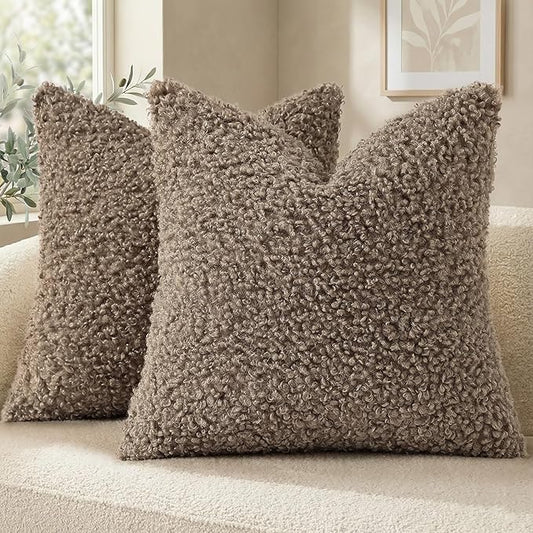 decorUhome Pack of 2 Throw Pillow Covers 18x18 Inch, Faux Fur Decorative Sherpa Pillow Covers Fuzzy Accent Soft Sheepskin Fleece Pillow Cases for Couch Living Room Bed, Khaki