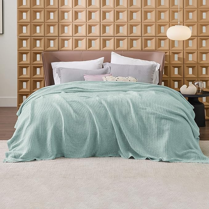 Bedsure Gentlesoft 100% Cotton Blanket Queen Size for Bed - Breathable and Soft for Spring Summer, Thick Cozy Waffle Weave Blanket Gifts for Women, Mint, 90x90 Inches