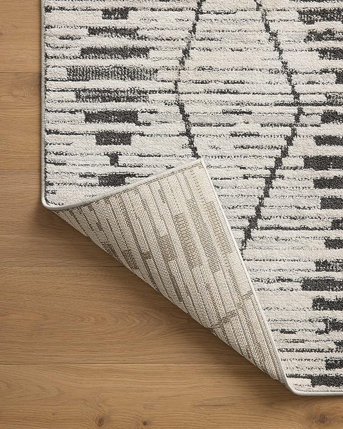 Loloi Kamala Collection KAM-02 Charcoal/Dove 4'-0" x 6'-0" Accent Rug