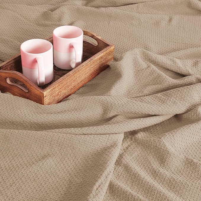 BOUTIQUO 100% Cotton Bed Blanket, Breathable Thermal Blanket King Size, Soft Honeycomb Waffle Blanket 90''x102'', Cotton Bed Blanket, Perfect for Layering Any Bed for All Season, Beige, Biege