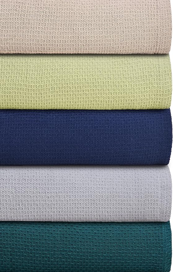 BOUTIQUO 100% Cotton Bed Blanket, Breathable Thermal Blanket King Size, Soft Honeycomb Waffle Blanket 90"x102", Cotton Bed Blanket, Perfect for Layering Any Bed for All Season, Coral