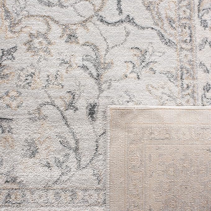 SAFAVIEH Isabella Collection Area Rug - 5'3" x 7'6", Light Grey & Cream, Oriental Design, Non-Shedding & Easy Care, Ideal for High Traffic Areas in Living Room, Bedroom (ISA912F)